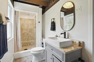 Spacious home with great outdoor area - White Hall - 1
