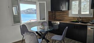 Seaside Haven in Vari - Vari - 4