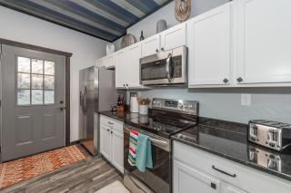 Shaconage Oasis - Sevierville - 1