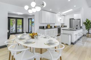 Golden Palms - 68904 - 4