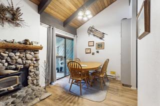 Sunshine Sanctuary - Mammoth Lakes - 2