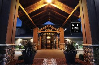 Red Lion Inn & Suites Grimes - Grimes - 0