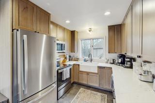 Candlewood Chalet - East Stroudsburg - 3
