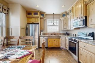 Bear Shore Retreat - Garden City - 2