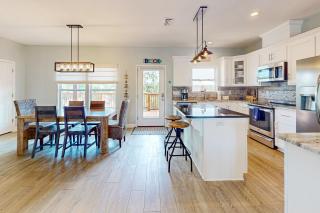 Bale Oasis - Dauphin Island - 1