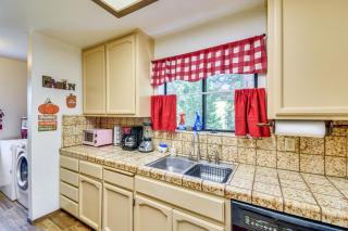 Peaceful Groveland Home with Deck and Fire Pit! - Groveland - 2