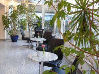 Mirage City Hotel Stuttgart Zentrum - Stuttgart - 9