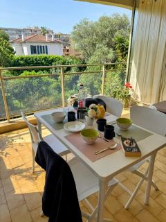 Apt "Laura" Terrasse - Parking - Plage - 5pers - Juan-les-Pins - 1