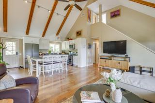 Hot Tub and Balcony Rainbow Retreat Near Wineries! - Fallbrook - 6