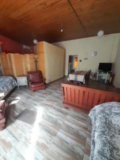 COMPLEJO DE VARIOS LOFT EN RAFAELA A 100 METROS de la RUTA 34 en las fotos hay informacion ,cada mascota paga 15dolares adicionales - Rafaela - 1