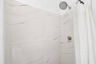 Downtown St Pete Round Lake Gem Unit 622 - St. Petersburg - 2