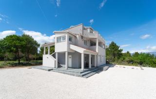 1 Bedroom Amazing Apartment In Pridraga - Pridraga - 0