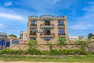 Hotel O Naveen Stay - Gurgaon - 2