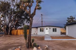 Modern Sunset - Yucca Valley - 9