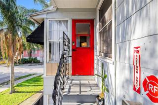 Large Top Floor Lookout (Pet-friendly) King 1 Bed - 3