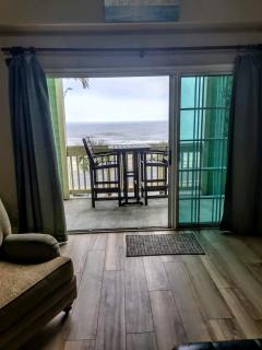 2 Bd, Oceanfront Oasis, Lots of deals and Winter Texans book early - Galveston - 7