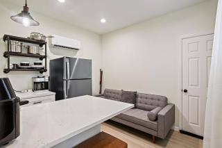 The Nook Retreat (pet-friendly) - St. Petersburg - 8