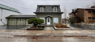 2 Rivers Inn The Thousand Islands - LUXURY WATERFRONT WALKOUT - Gananoque - 1