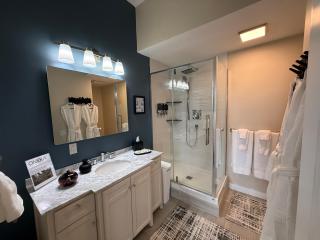 2 Rivers Inn The Thousand Islands - LUXURY WATERFRONT WALKOUT - 3