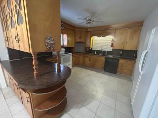 Whale Cove Suites - 9