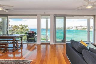 Ocean view luxury 3 bedroom home with balcony - Sydney - 7