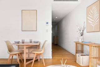 Central peaceful 1 bedroom with balcony & aircon - Sydney - 0