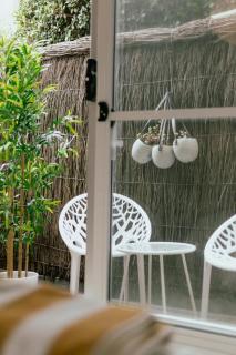 Bright Beachfront Studio with Terrace & Aircon - Sídney - 5