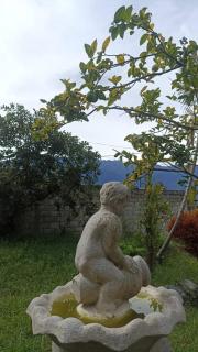 Chalet - - 3