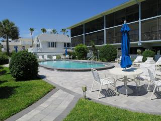 Sunset Beach 101 Beach Front Unit - Holmes Beach - 9