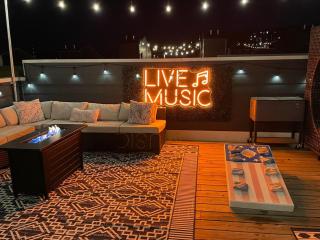 Huge Roof Deck with Games 10 Mins To Broadway - Nashville - 3