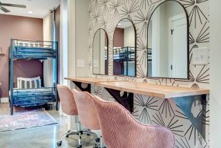 Private Roof Deck - Game Room - Broadway in 10 - Nashville - 9
