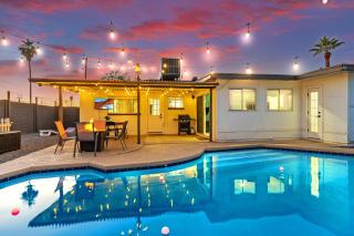 Free Heated Pool King Suite - Outdoor Firepit - Phoenix - 2