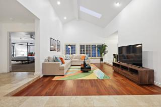 Hot Tub with A View and Large Back Deck & Game Room - Poway - 6