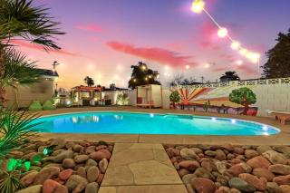 Free Heated Pool Game Room for All To Enjoy - Scottsdale - 4