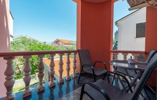 Cozy Apartment In Povljana With Wifi - Povljana - 5