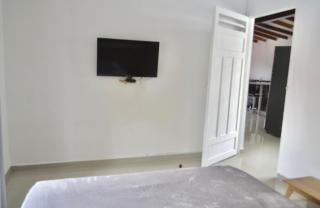 Beautiful and Cozy Apartment in Envigado near El Poblado - Envigado - 5