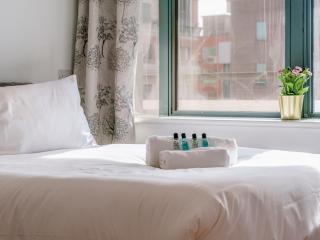 Pass the Keys Lovely 2 Bed2 Bath in City Centre Free Parking - Belfast - 7