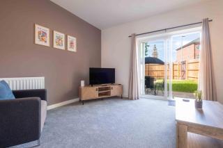 Modern and Comfortable Home away from Home - 0