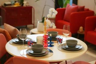 Floor 32 Modern 2 Bed 2 Bathroom CDB Apartment - Melbourne - 9