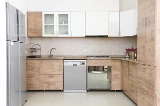 Republic Square 2 Bedroom with a Balcony! - Ereván - 5