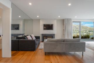 Lake View Apartment Queenstown - Queenstown - 5