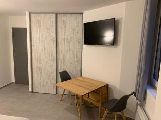 Grande chambre appartement Clara - Chambéry - 1