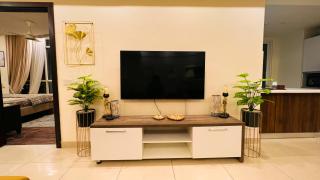 Lavish & Furnished Apartments In DHA Lahore - Penta Square - Lahore - 7