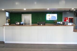 Capri Suites Anaheim - Anaheim - 9