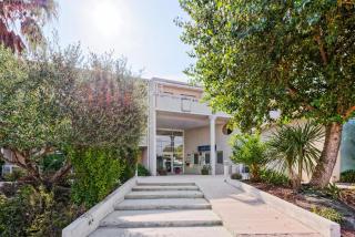 Comfort Aparthotel Six-Fours - Six-Fours-les-Plages - 0
