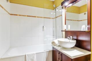 Comfort Aparthotel Six-Fours - Six-Fours-les-Plages - 1