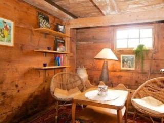 Chalet in Rossinière with Sauna and Mountain Views - Rossinière - 4