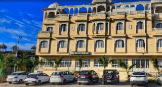 Shreeji Mahal Hotel By Serenity Horizon - Nāi - 0