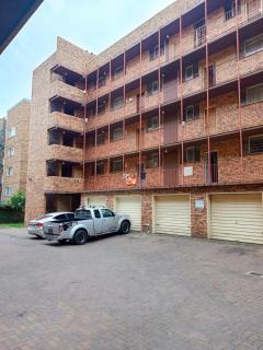 A room in a quiet place - Pretoria - 2
