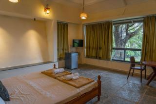 Rajlok Resort - Poona - 9